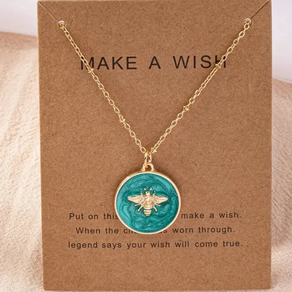 ✨ Make a wish 🐝 Bee Pedant Necklace ✨ - Picture 1 of 2
